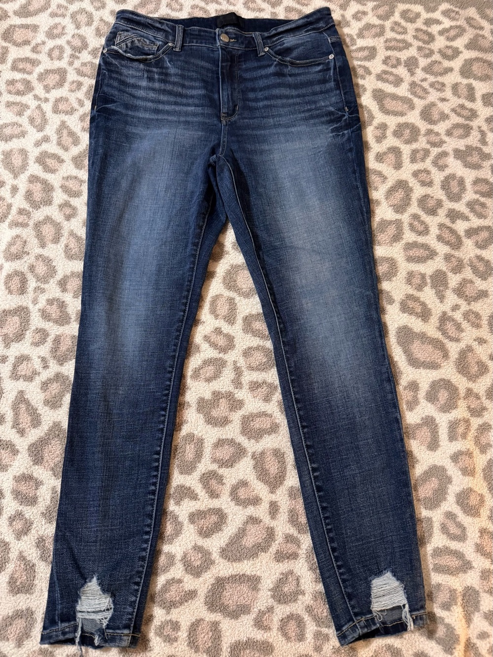 Buckle Dark Blue Skinny Jeans with Distressed Hem